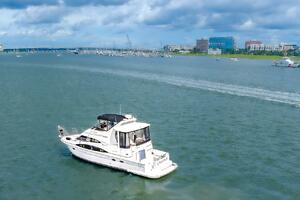FIESTA BAYB 44ft Carver Yacht For Sale
