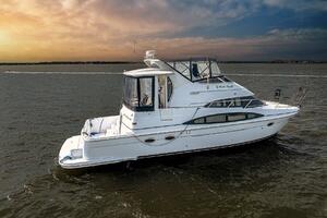 FIESTA BAYB 44ft Carver Yacht For Sale