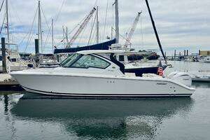 Shep's Ahoy 2022 Pursuit DC 326 Yacht For Sale in Boston MA