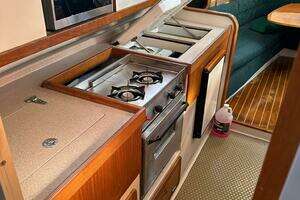 1997 Catalina Morgan 38 thumbnail 33