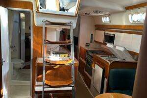 1997 Catalina Morgan 38 thumbnail 30