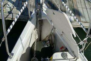 1997 Catalina Morgan 38 thumbnail 16