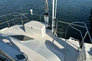 1997 Catalina Morgan 38 thumbnail 23