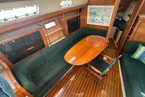 1997 Catalina Morgan 38 thumbnail 25