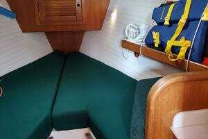 1997 Catalina Morgan 38 thumbnail 50