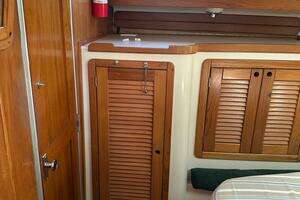 1997 Catalina Morgan 38 thumbnail 44