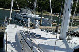 1997 Catalina Morgan 38 thumbnail 9