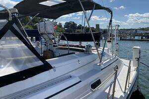 1997 Catalina Morgan 38 thumbnail 10