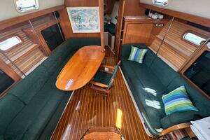 1997 Catalina Morgan 38 thumbnail 24