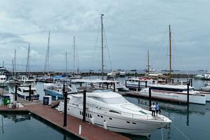 74FT (22.56M) FAIRLINE