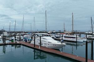 74FT (22.56M) FAIRLINE