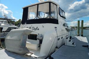 Still Chyl n 42ft Meridian Yacht For Sale
