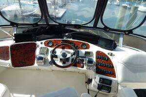 2005 Meridian 408 Motor Yacht thumbnail 27