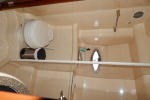 Still Chyl n 42ft Meridian Yacht For Sale