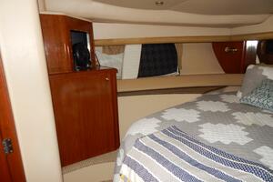 Still Chyl n 42ft Meridian Yacht For Sale