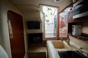Welcome to the Jungle 26ft Sea Ray Yacht For Sale