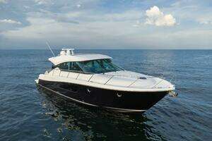 2017 Tiara Yachts C53 Coupe thumbnail 3