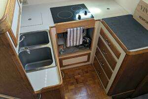 1988 Cape Dory 36 Flybridge Sedan Fast Trawler thumbnail 27