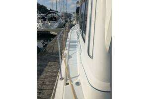 1988 Cape Dory 36 Flybridge Sedan Fast Trawler thumbnail 8