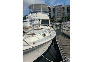 1988 Cape Dory 36 Flybridge Sedan Fast Trawler thumbnail 5