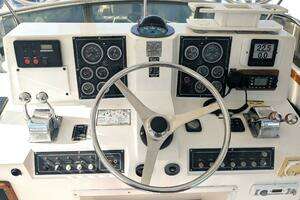 1988 Cape Dory 36 Flybridge Sedan Fast Trawler thumbnail 17