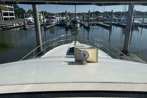 1998 Sea Ray 550 Sedan Bridge thumbnail 10