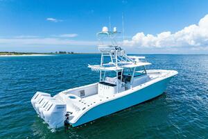2017 Yellowfin 42 Offshore MIDNIGHT RIDER