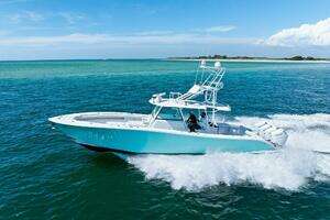 2017 Yellowfin 42 Offshore thumbnail 41