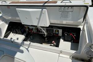 27ft Everglades Yacht For Sale