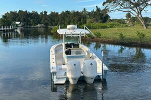 27ft Everglades Yacht For Sale