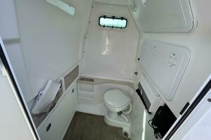 27ft Everglades Yacht For Sale