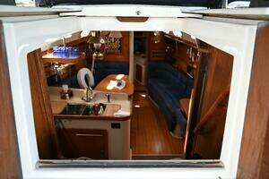 2002 Catalina thumbnail 32