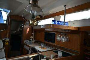 2002 Catalina thumbnail 36