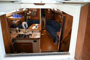 2002 Catalina thumbnail 31