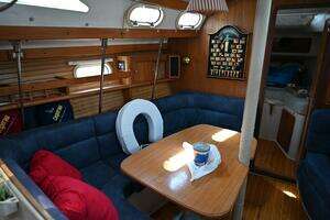 2002 Catalina thumbnail 43