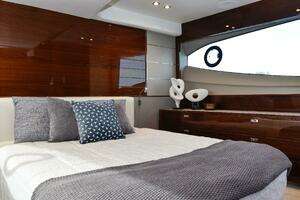 2022 Princess V50 thumbnail 28