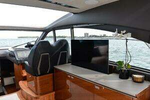 2022 Princess V50 thumbnail 15