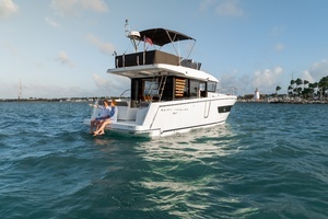 2027 Beneteau Swift Trawler 37 thumbnail 25