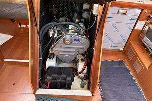 2010 Beneteau Oceanis 43 thumbnail 73