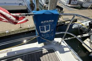 Magic Maddie 2 43ft Beneteau Yacht For Sale