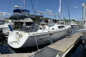 Magic Maddie 2 43ft Beneteau Yacht For Sale