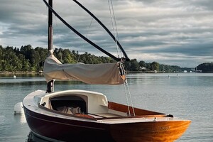 LA LUNA 22ft Custom Yacht For Sale