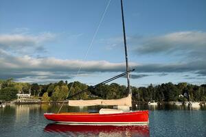 LA LUNA 22ft Custom Yacht For Sale