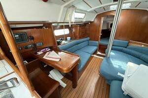 2003 Beneteau 361 thumbnail 20