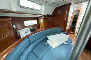 2003 Beneteau 361 thumbnail 16