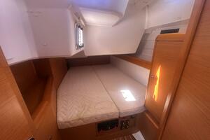 Starboard Lane 50ft Jeanneau Yacht For Sale