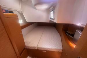 Starboard Lane 50ft Jeanneau Yacht For Sale