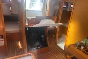Starboard Lane 50ft Jeanneau Yacht For Sale
