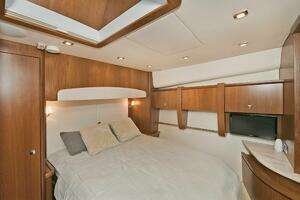 2015 Tiara Yachts 48 Convertible thumbnail 38