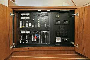 48FT (14.63M) TIARA YACHTS